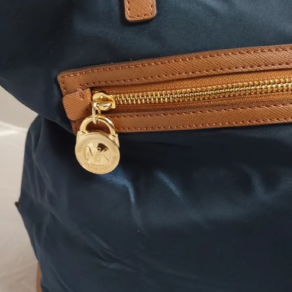 Michael Kors Dark Blue and Brown Tote - Picture 4 of 15